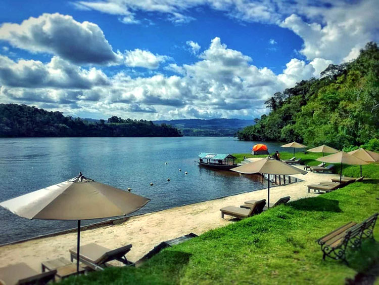 Laguna azul en sauce